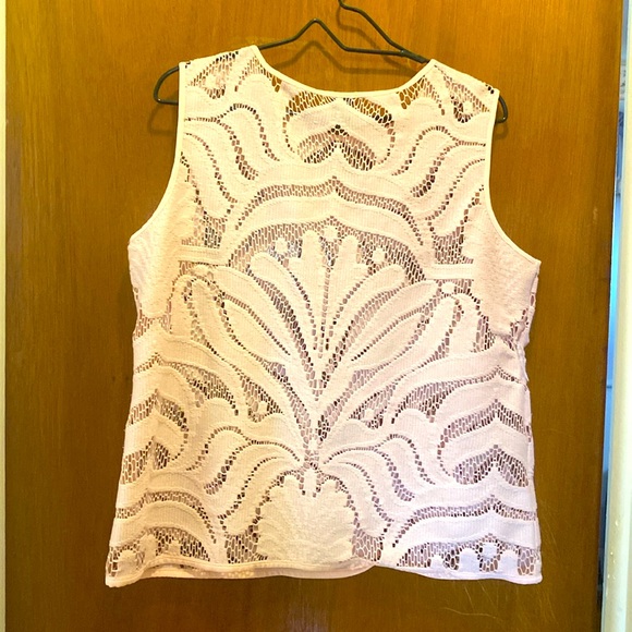 3/$15. Sleeveless top size L - Picture 3 of 5